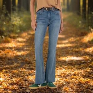 Kut from the Kloth Stella High Rise Flare Size 6